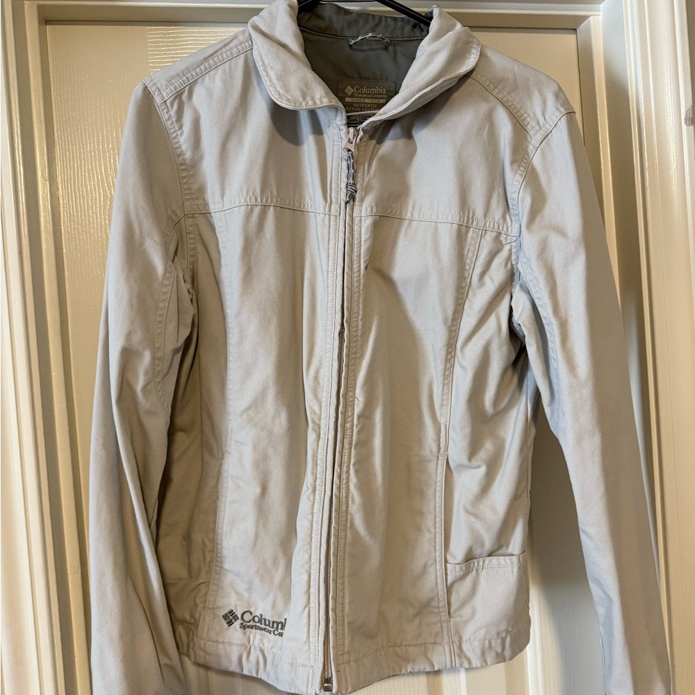 Columbia Light Gray Jacket